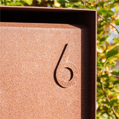 Aangepaste cortenstaal bewegwijzering voor zaken